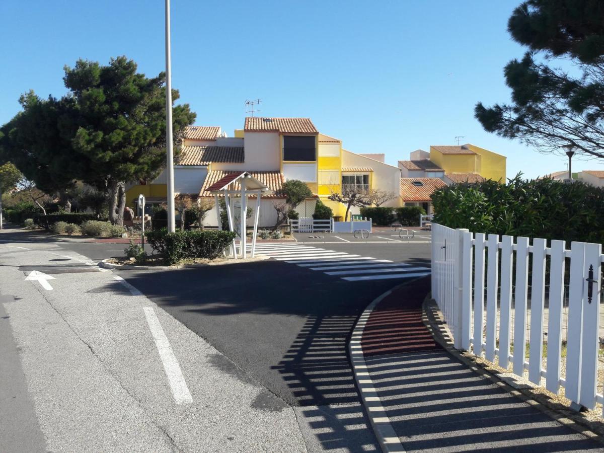 Charmant T2, Cabine, Parking, Les Balcons De La Mediterranee, Narbonne Plage Bagian luar foto
